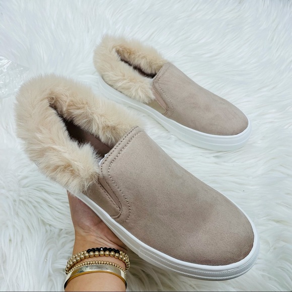 Taupe fur lined slip on - Picture 6 of 7